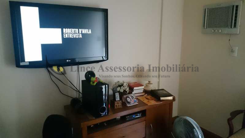 Apartamento à venda com 3 quartos, 120m² - Foto 9