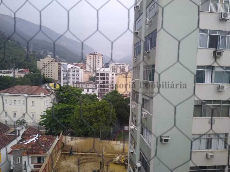 Apartamento à venda com 3 quartos, 100m² - Foto 23