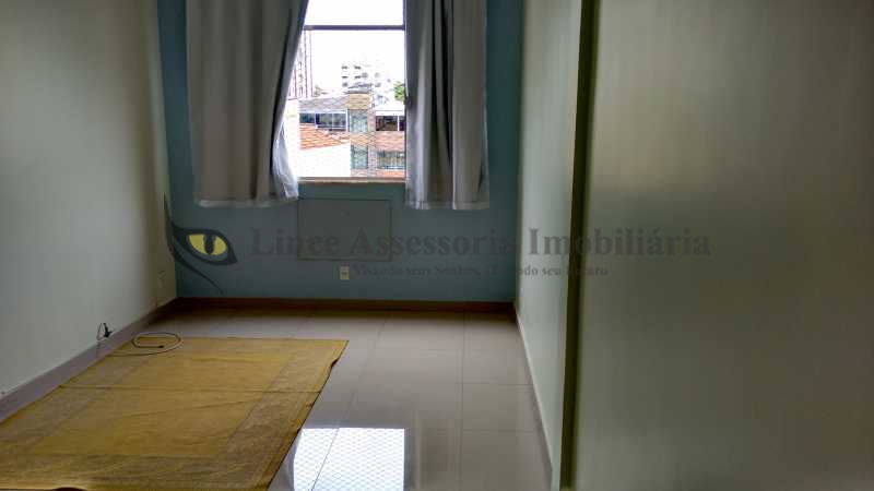 Apartamento à venda com 2 quartos, 52m² - Foto 2