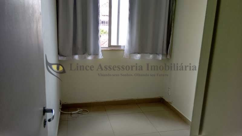 Apartamento à venda com 2 quartos, 52m² - Foto 11