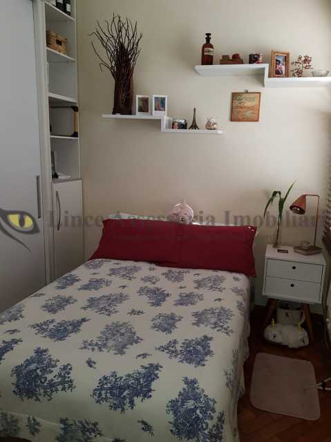 Apartamento à venda com 2 quartos, 80m² - Foto 7