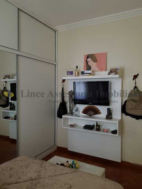 Apartamento à venda com 2 quartos, 80m² - Foto 9