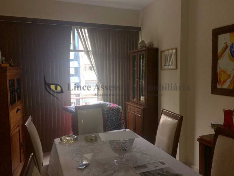 Apartamento à venda com 3 quartos, 87m² - Foto 2