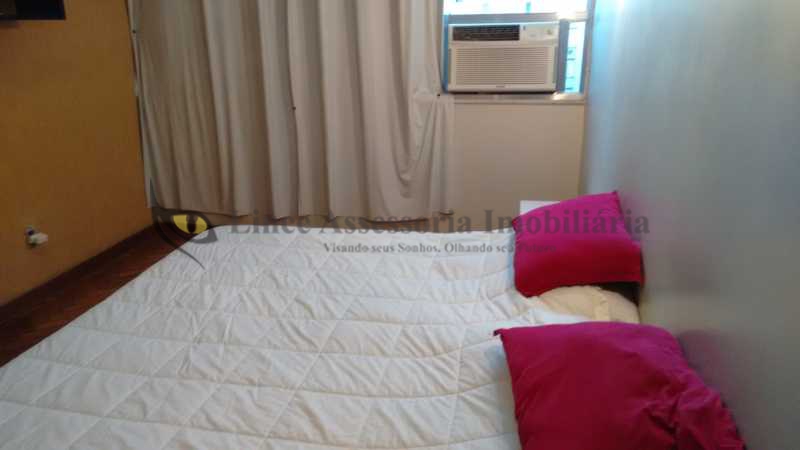 Apartamento à venda com 2 quartos, 65m² - Foto 9