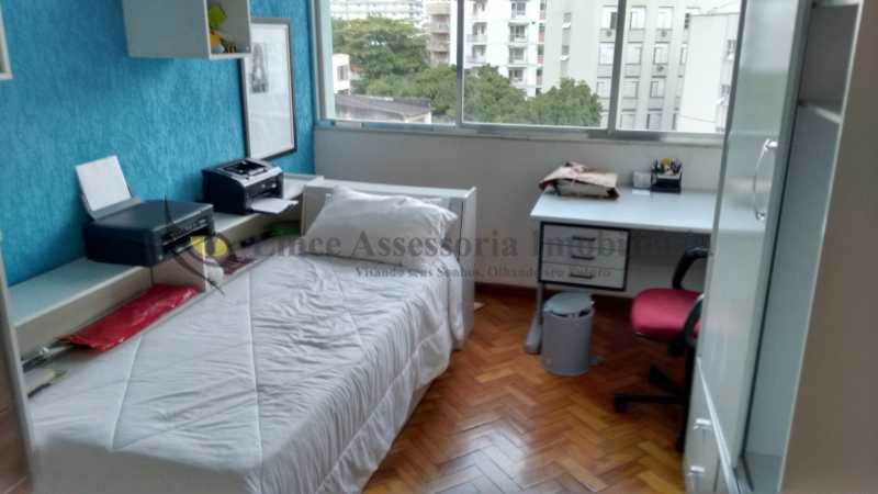 Apartamento à venda com 2 quartos, 65m² - Foto 13