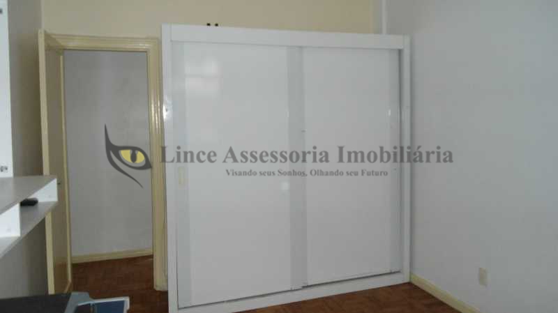 Apartamento à venda com 2 quartos, 66m² - Foto 6