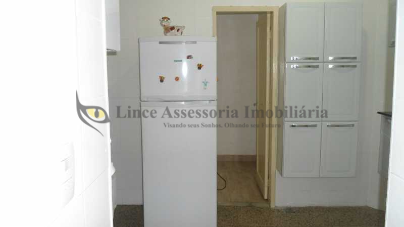 Apartamento à venda com 2 quartos, 66m² - Foto 16