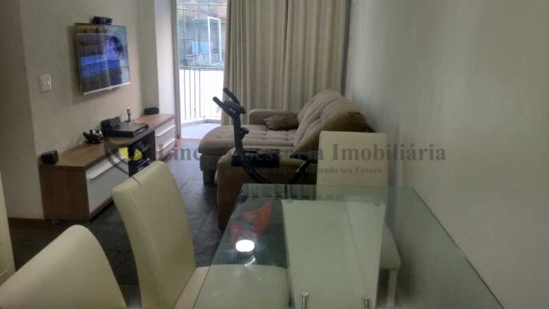 Apartamento à venda com 2 quartos, 74m² - Foto 3