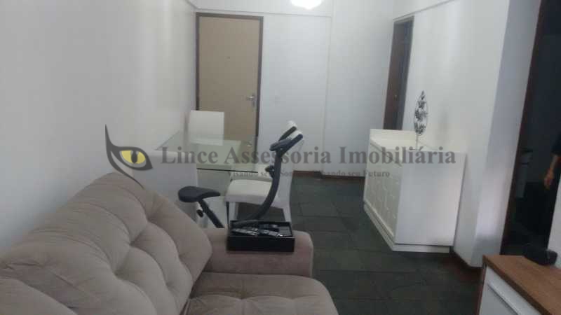 Apartamento à venda com 2 quartos, 74m² - Foto 5