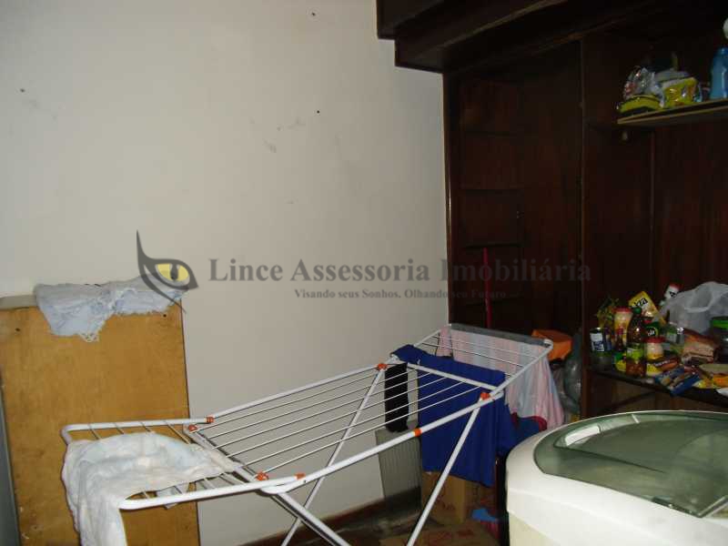 Apartamento à venda com 2 quartos, 89m² - Foto 17