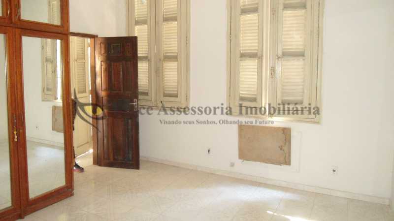 Casa à venda com 4 quartos, 150m² - Foto 12