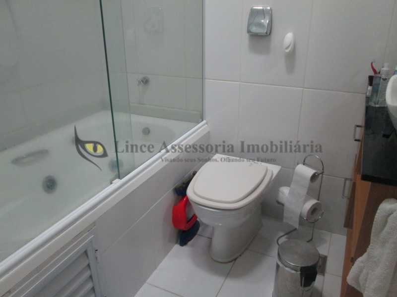 Apartamento à venda com 2 quartos, 67m² - Foto 12