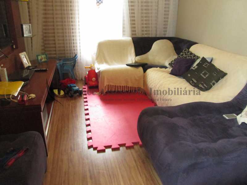 Apartamento à venda com 2 quartos, 67m² - Foto 2