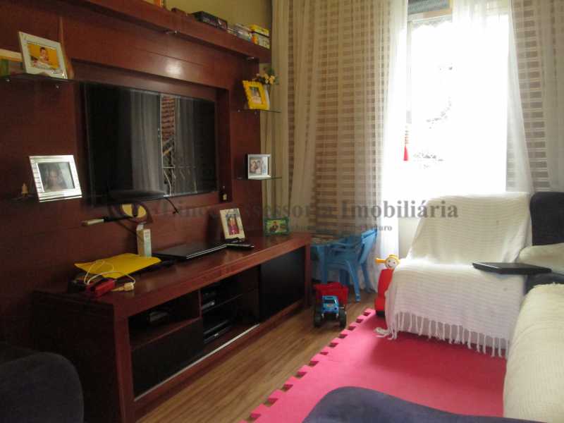 Apartamento à venda com 2 quartos, 67m² - Foto 4