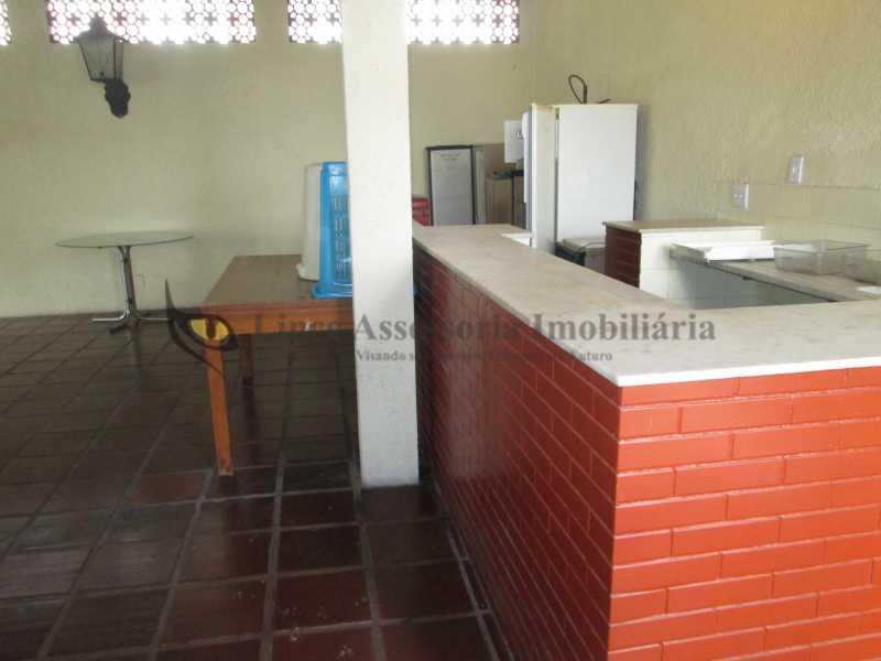 Apartamento à venda com 2 quartos, 67m² - Foto 25