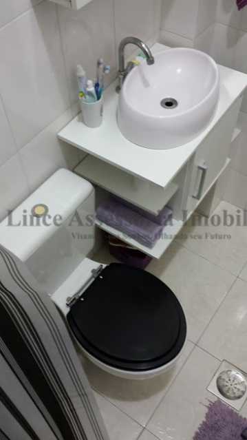 Apartamento à venda com 2 quartos, 70m² - Foto 10