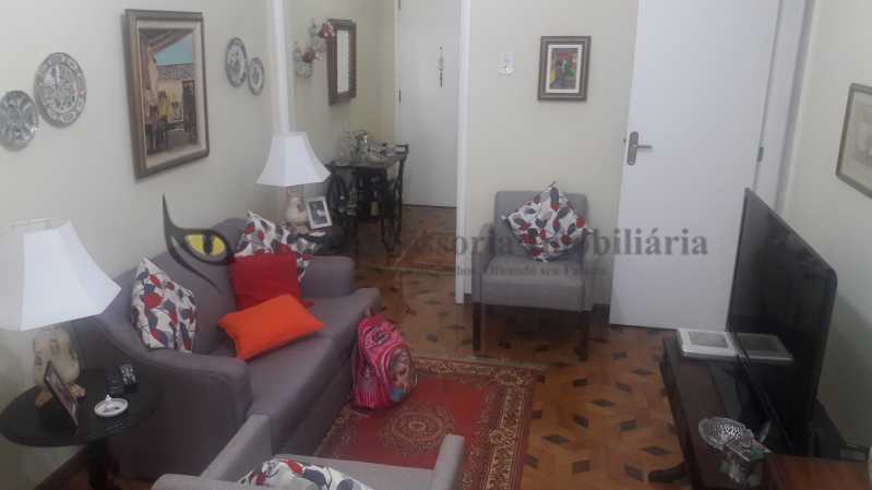 Apartamento à venda com 2 quartos, 65m² - Foto 1