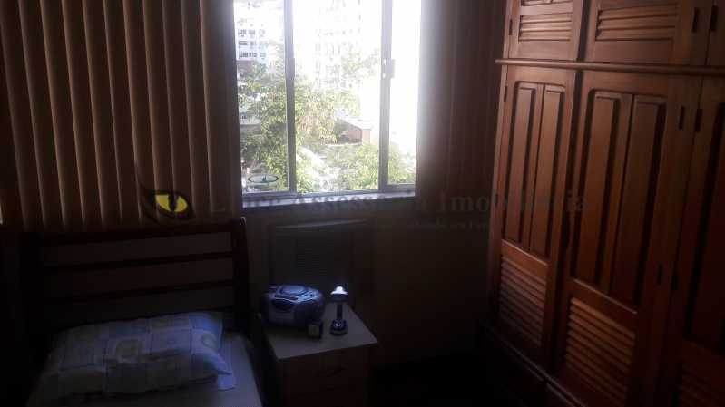 Apartamento à venda com 2 quartos, 65m² - Foto 4