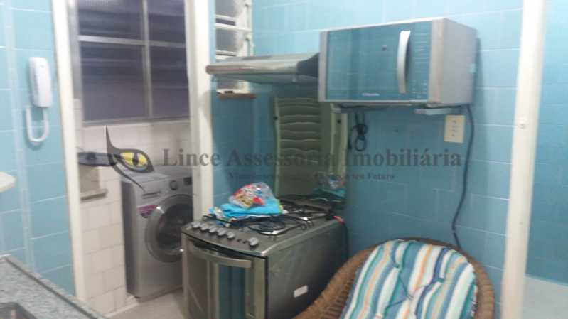 Apartamento à venda com 2 quartos, 59m² - Foto 16