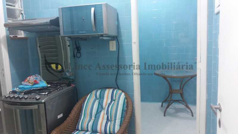 Apartamento à venda com 2 quartos, 59m² - Foto 17