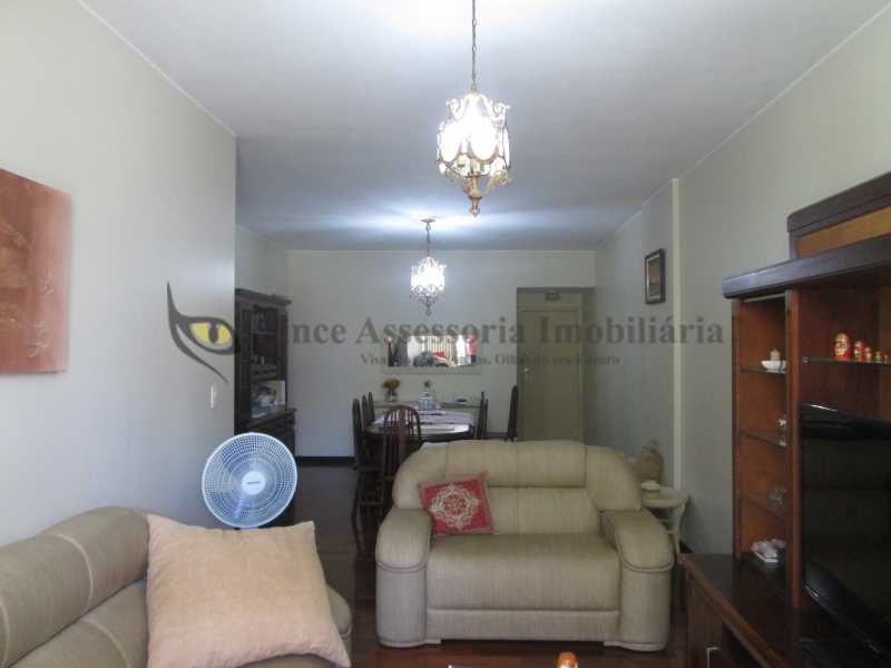 Apartamento à venda com 3 quartos, 110m² - Foto 4