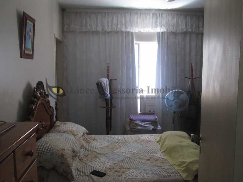 Apartamento à venda com 3 quartos, 110m² - Foto 6