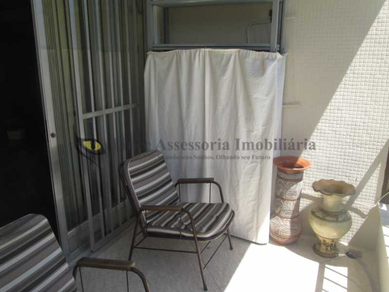 Apartamento à venda com 3 quartos, 110m² - Foto 17