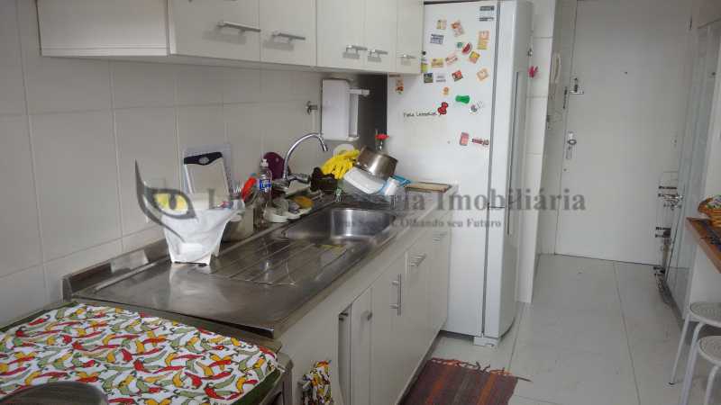 Apartamento à venda com 2 quartos, 91m² - Foto 16