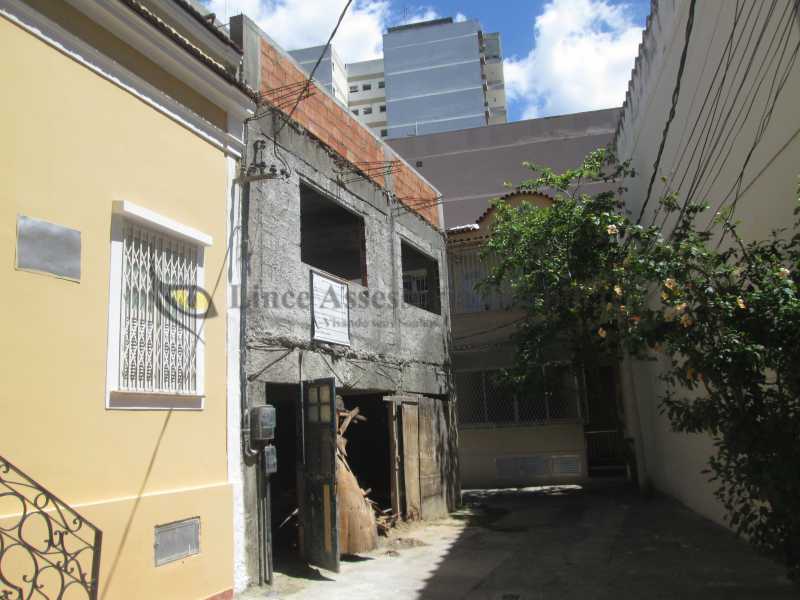 Casa de Vila à venda com 3 quartos, 190m² - Foto 1