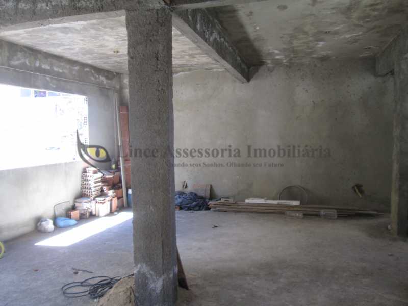 Casa de Vila à venda com 3 quartos, 190m² - Foto 9