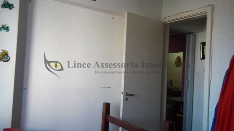 Apartamento à venda com 2 quartos, 74m² - Foto 27