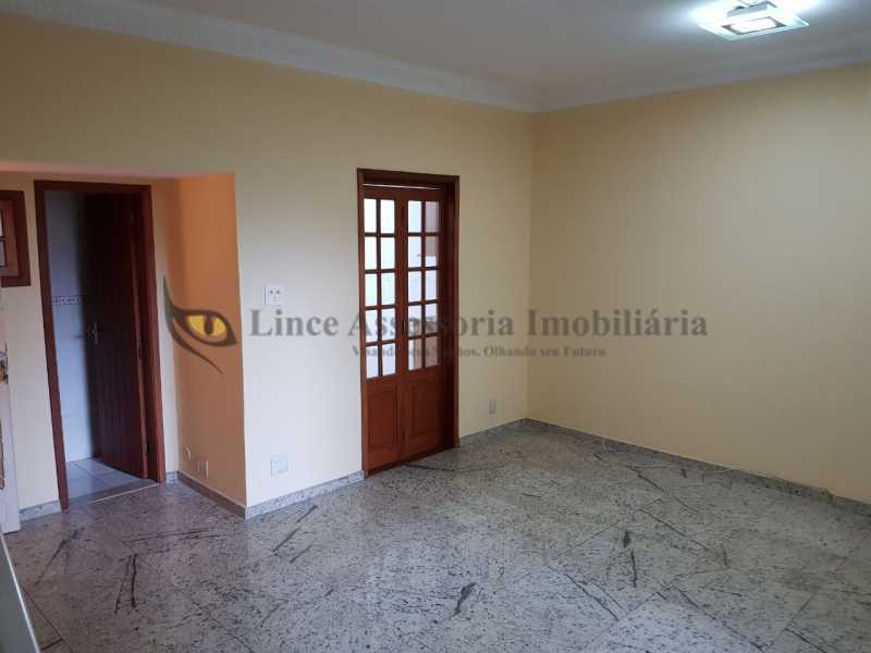 Apartamento à venda com 3 quartos, 190m² - Foto 3