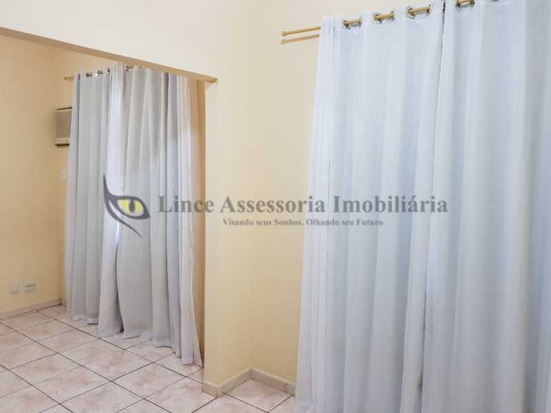 Apartamento à venda com 3 quartos, 190m² - Foto 5