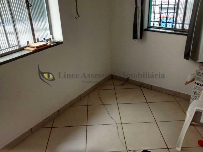 Apartamento à venda com 3 quartos, 78m² - Foto 9