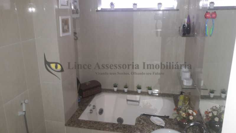 Apartamento à venda com 2 quartos, 75m² - Foto 14