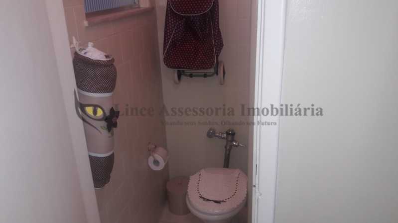 Apartamento à venda com 2 quartos, 75m² - Foto 25