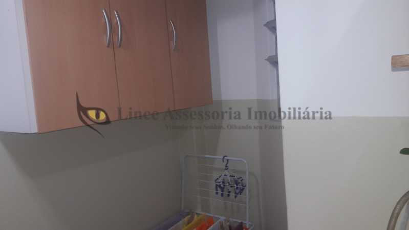 Apartamento à venda com 2 quartos, 75m² - Foto 27