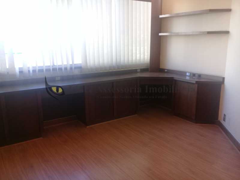 Apartamento à venda com 3 quartos, 167m² - Foto 7