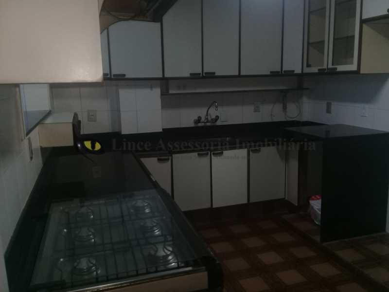 Apartamento à venda com 3 quartos, 167m² - Foto 20