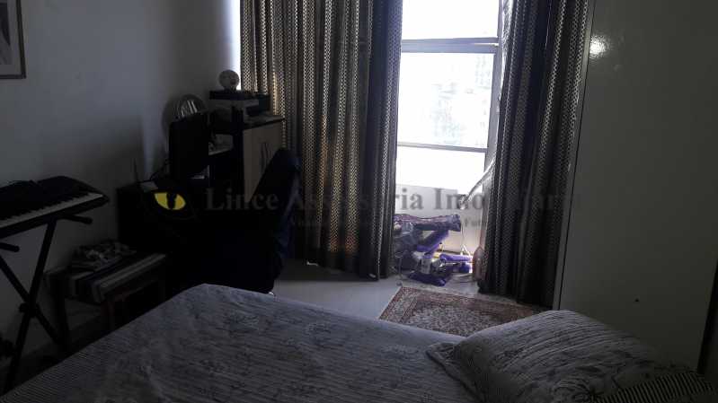 Apartamento à venda com 4 quartos, 160m² - Foto 11