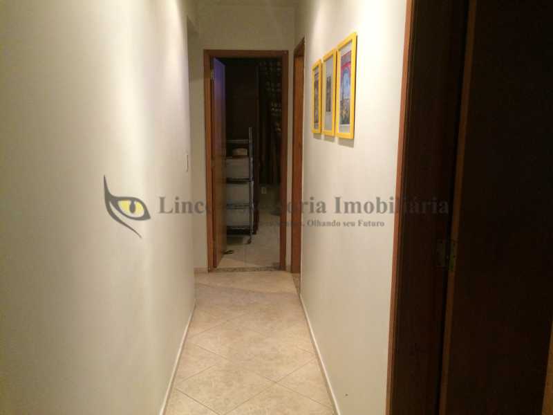 Apartamento à venda com 4 quartos, 145m² - Foto 9