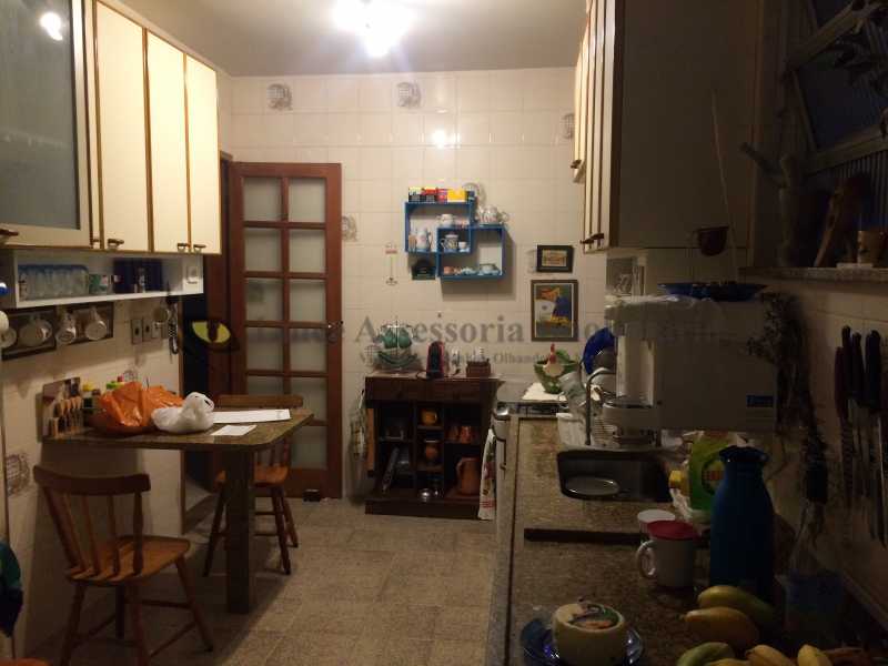 Apartamento à venda com 4 quartos, 145m² - Foto 19