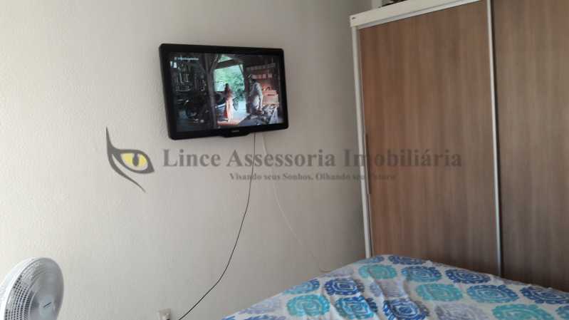 Apartamento à venda com 3 quartos, 80m² - Foto 8