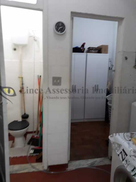 Apartamento à venda com 2 quartos, 75m² - Foto 12