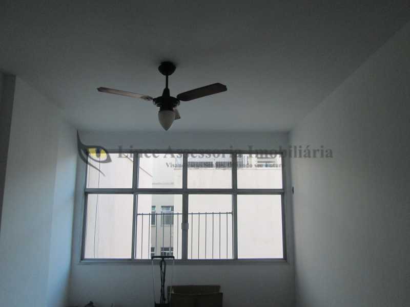 Apartamento à venda com 3 quartos, 118m² - Foto 3