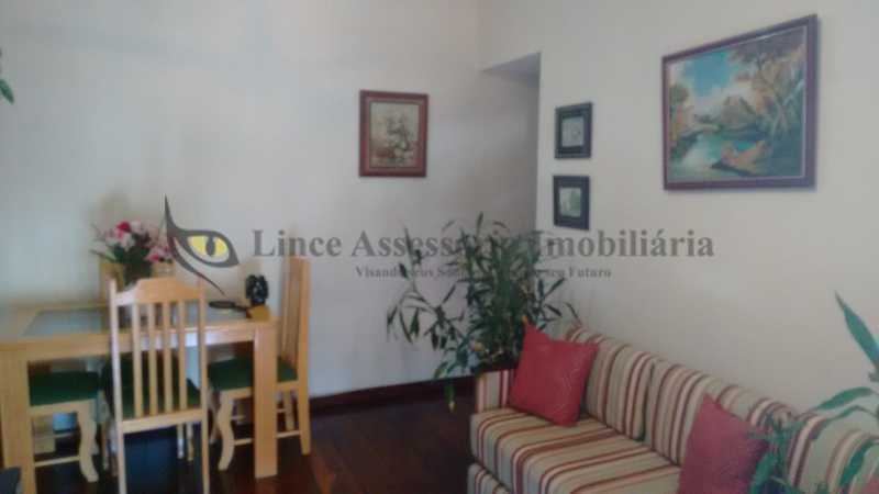 Apartamento à venda com 1 quarto, 45m² - Foto 11