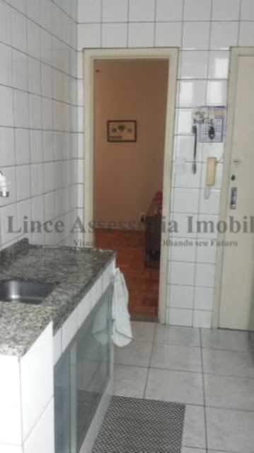 Apartamento à venda com 2 quartos, 85m² - Foto 10