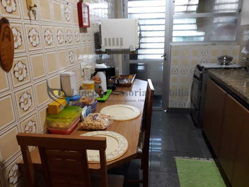 Apartamento à venda com 2 quartos, 78m² - Foto 5