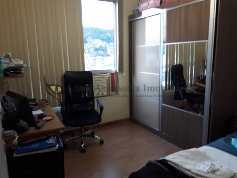 Apartamento à venda com 2 quartos, 78m² - Foto 11