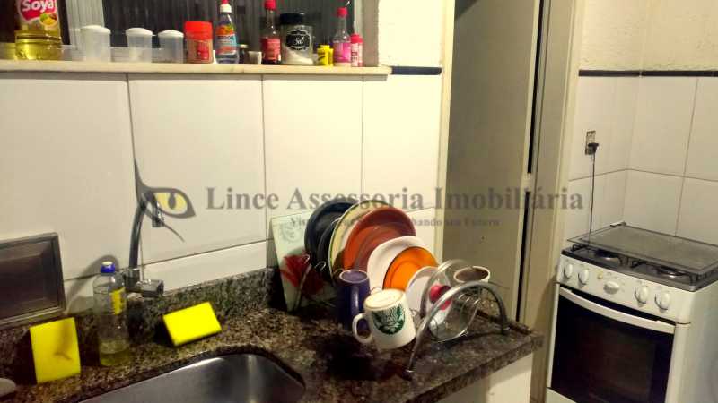 Apartamento à venda com 1 quarto, 60m² - Foto 15